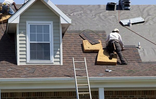 how long does a roof last in Vancouver? Roof Lifespan Guide