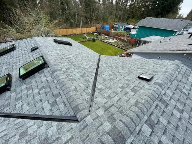 Professional roof replacement in Vancouver using asphalt shingles